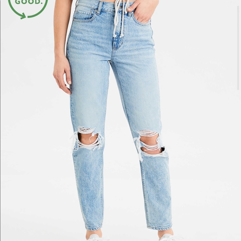 American Eagle mom jean
